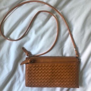 CROSS BODY OR CLUTCH